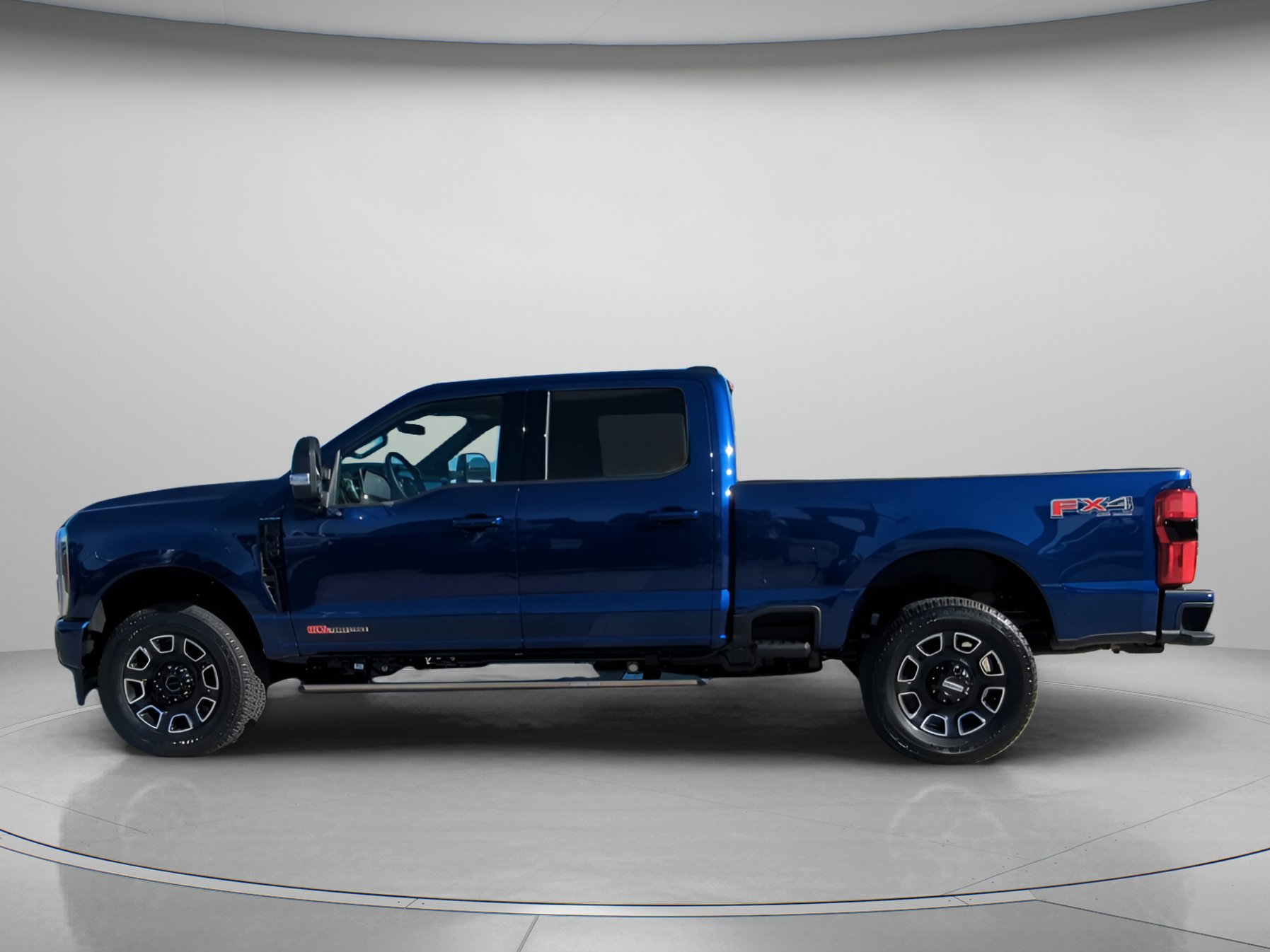 New 2026 Ford F350 Platinum w/ FX4 Off-Road Package image 17