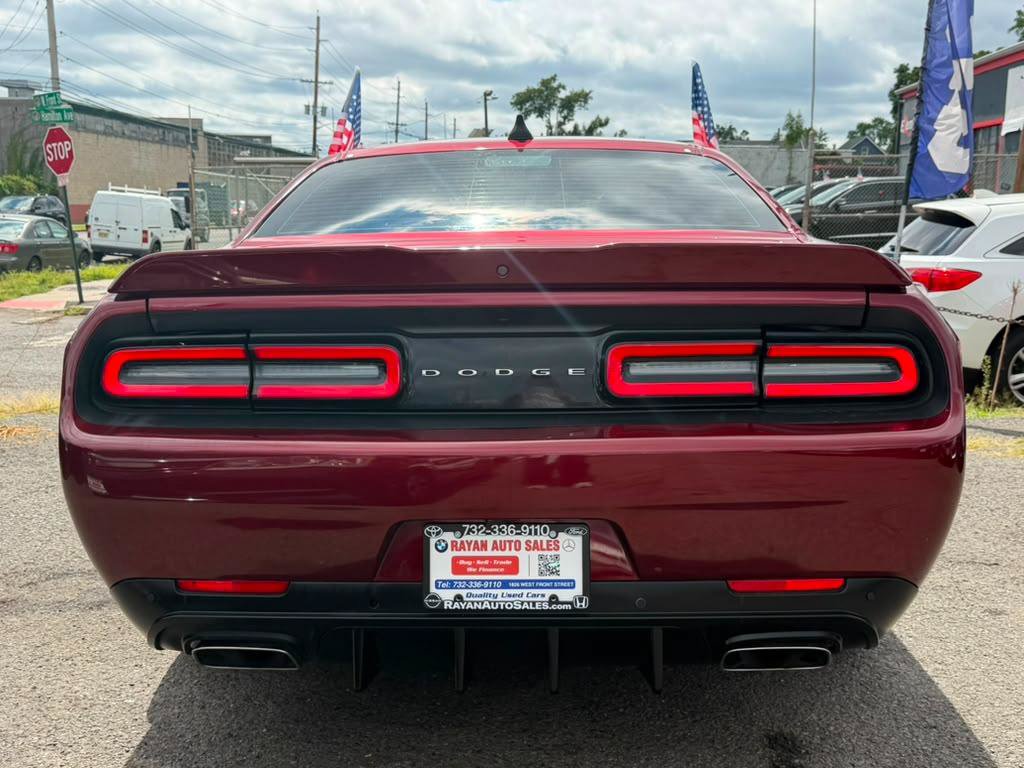 Used 2021 Dodge Challenger R/T RWD image 7