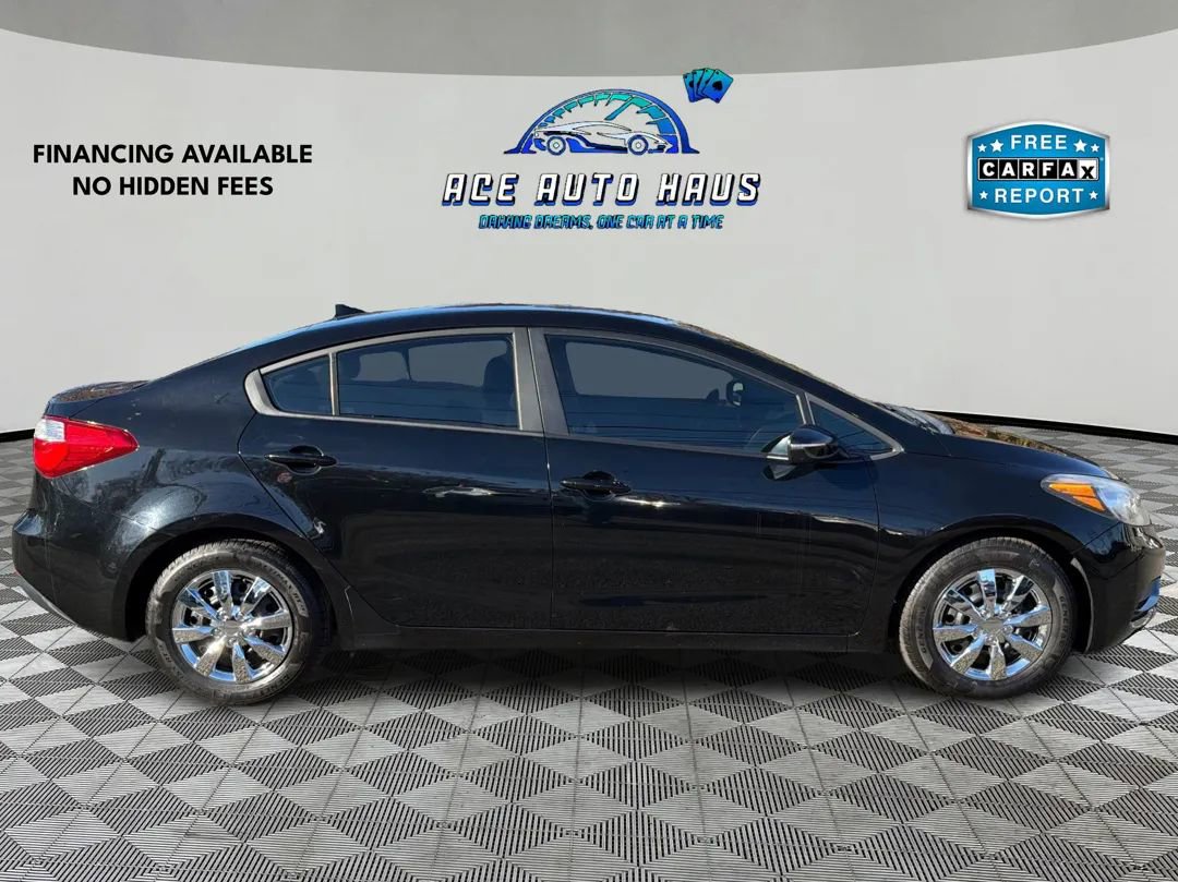Used 2015 Kia Forte LX w/ Popular Package image 8