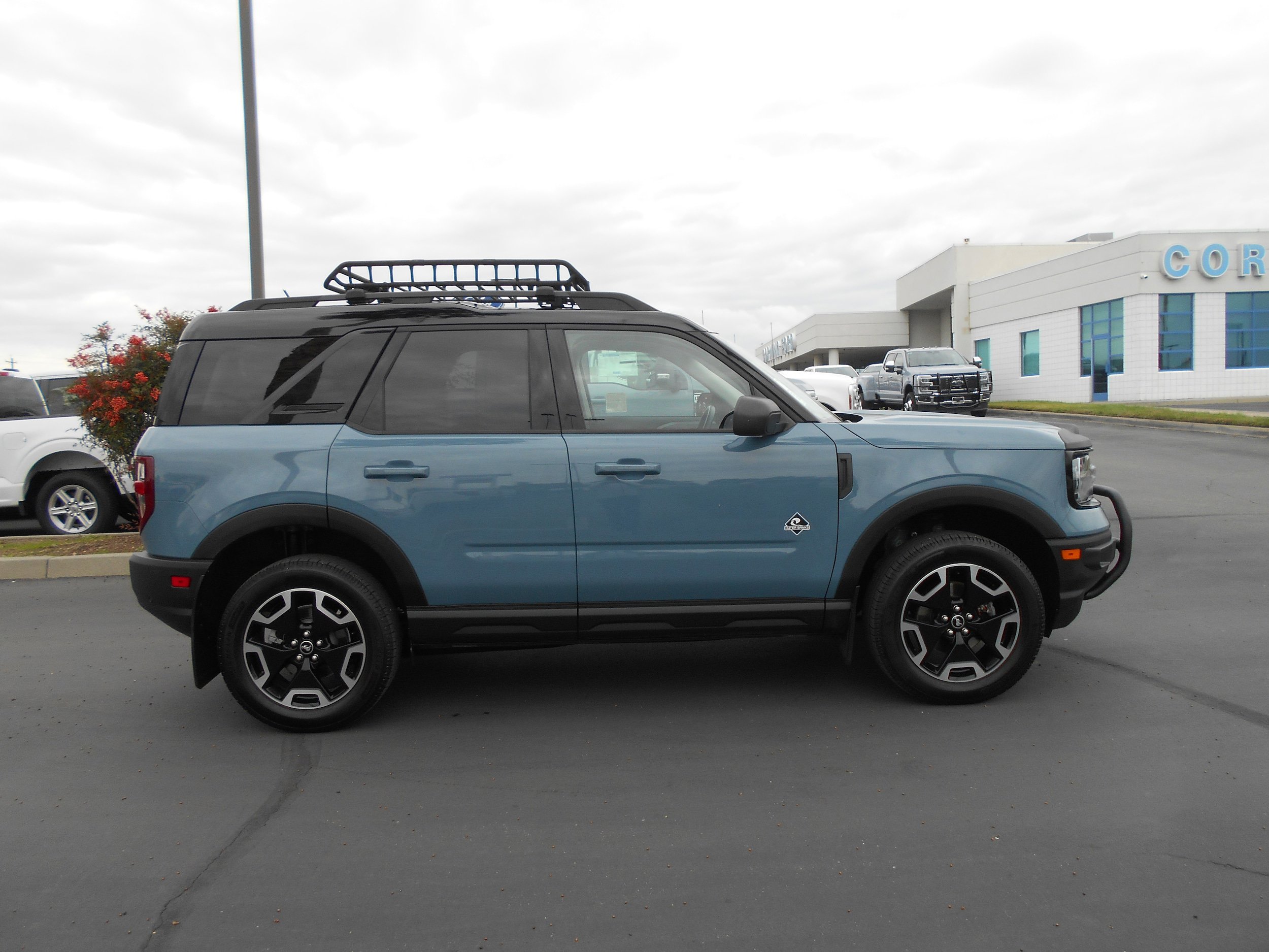 Used 2021 Ford Bronco Sport Outer Banks AWD/4WD image 3