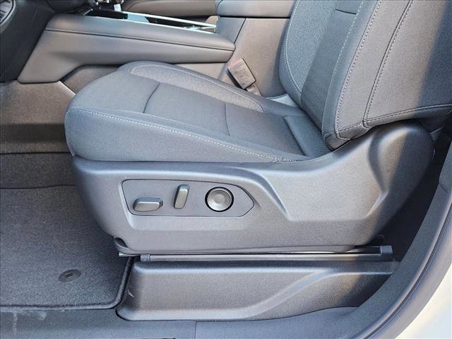 New 2026 Chevrolet Suburban LS image 4