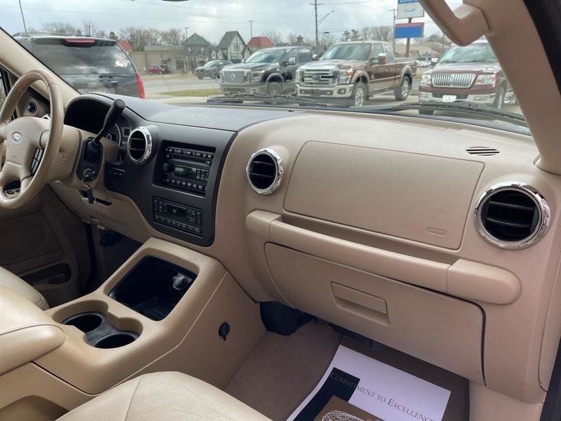 Used 2006 Ford Expedition Eddie Bauer image 45