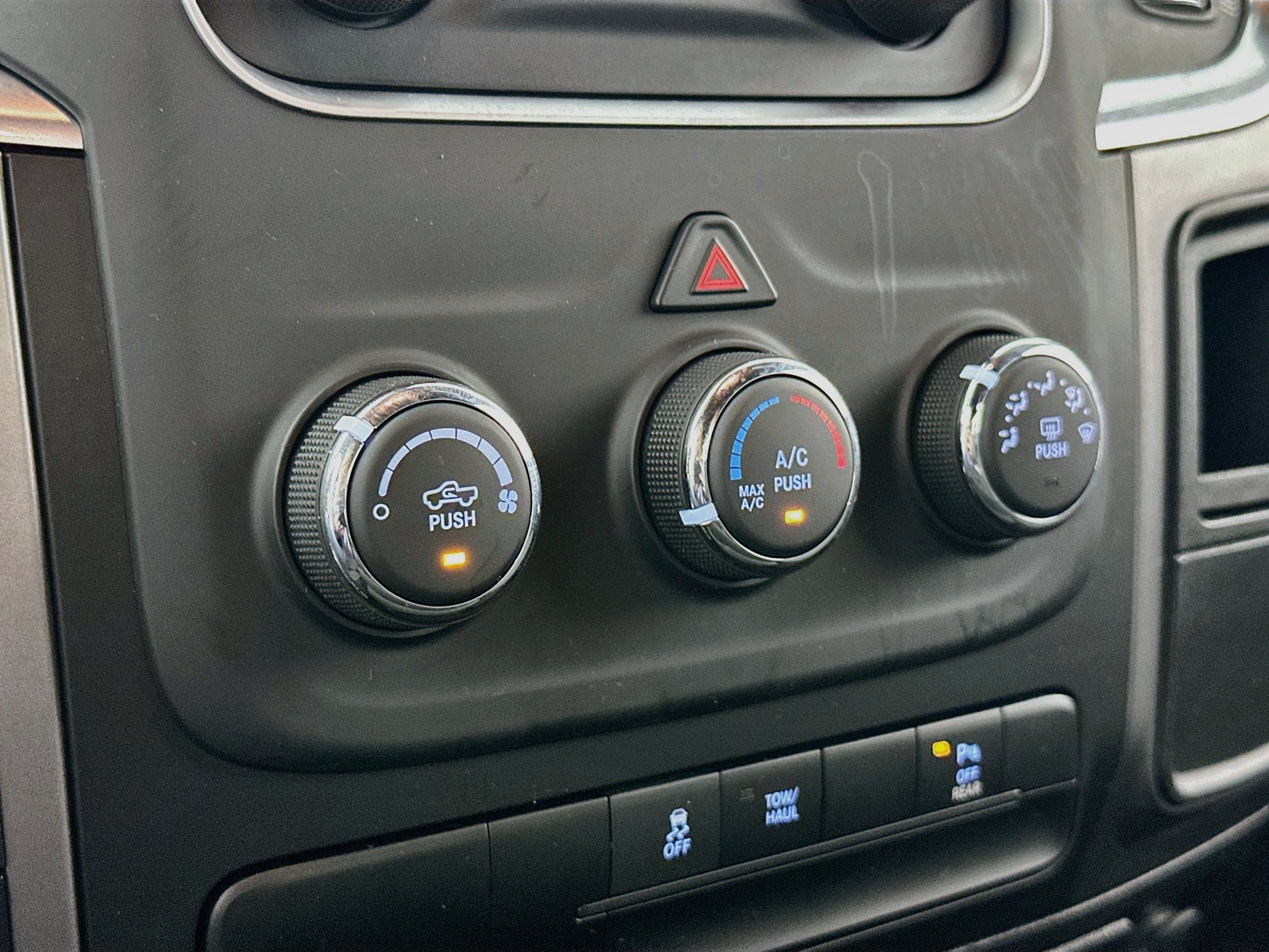 Used 2023 RAM 1500 Warlock AWD/4WD image 15