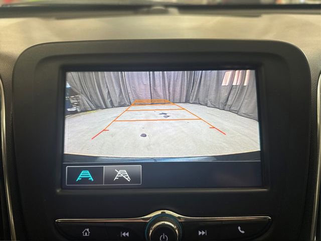 Used 2017 Chevrolet Malibu LT image 28