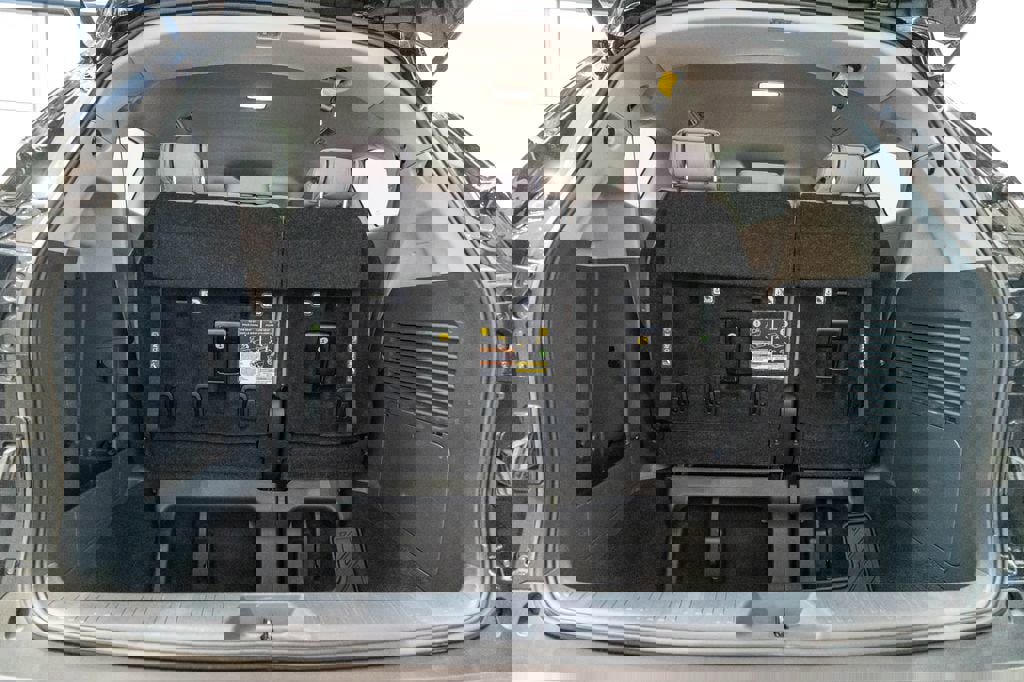 Certified 2024 Toyota Sienna LE image 36