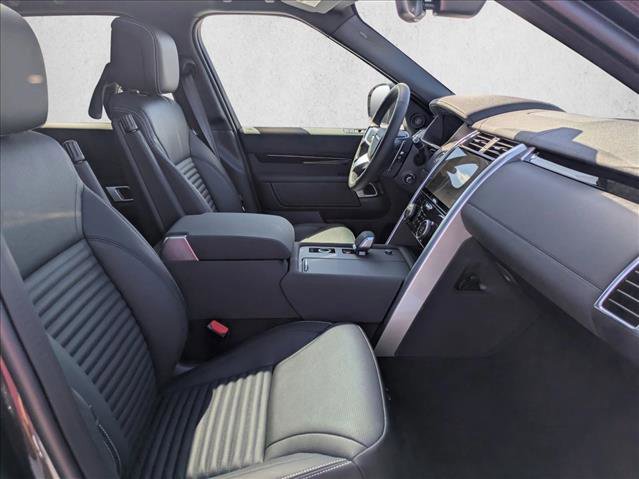 New 2026 Land Rover Discovery S AWD/4WD image 17