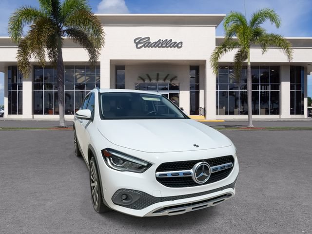 Used 2023 Mercedes-Benz GLA 250 4MATIC w/ Premium Package image 3