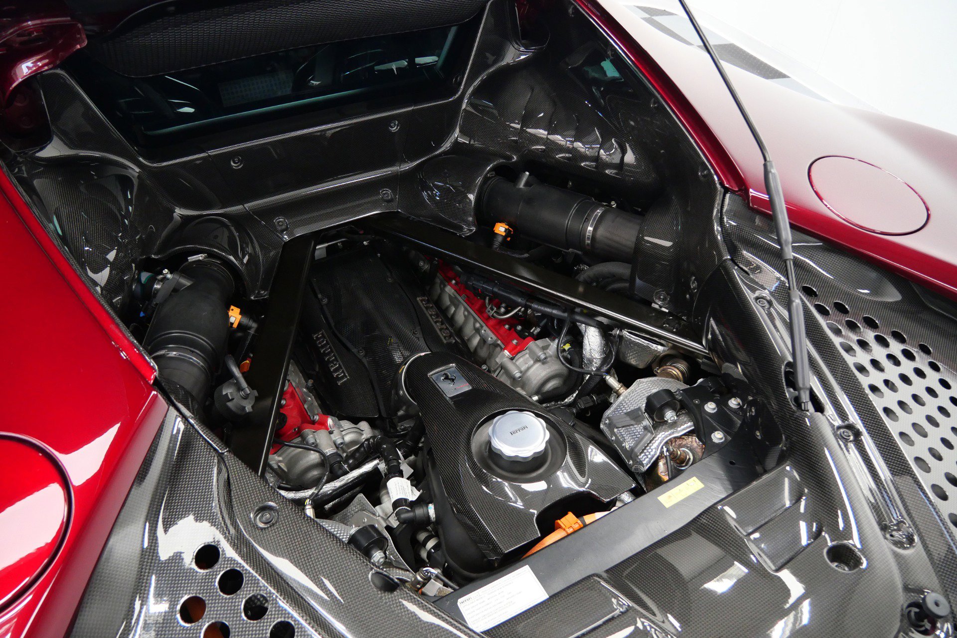 Used 2021 Ferrari SF90 Stradale AWD/4WD image 12
