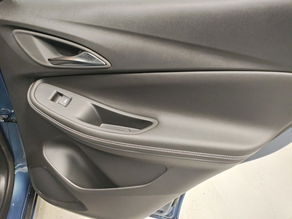 New 2026 Buick Encore GX Avenir w/ Avenir Technology Package image 14