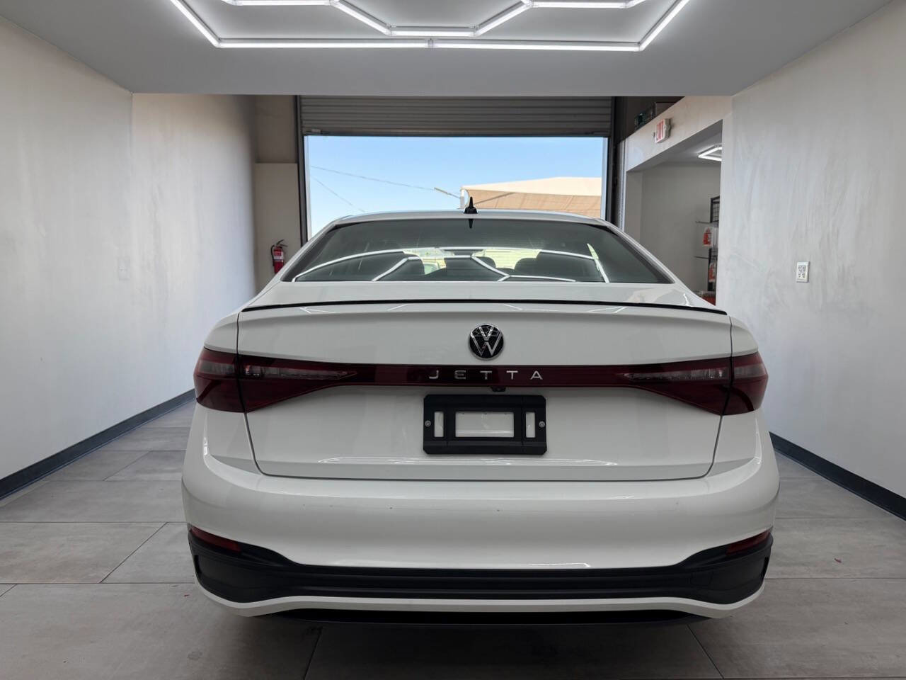 Used 2025 Volkswagen Jetta S image 6