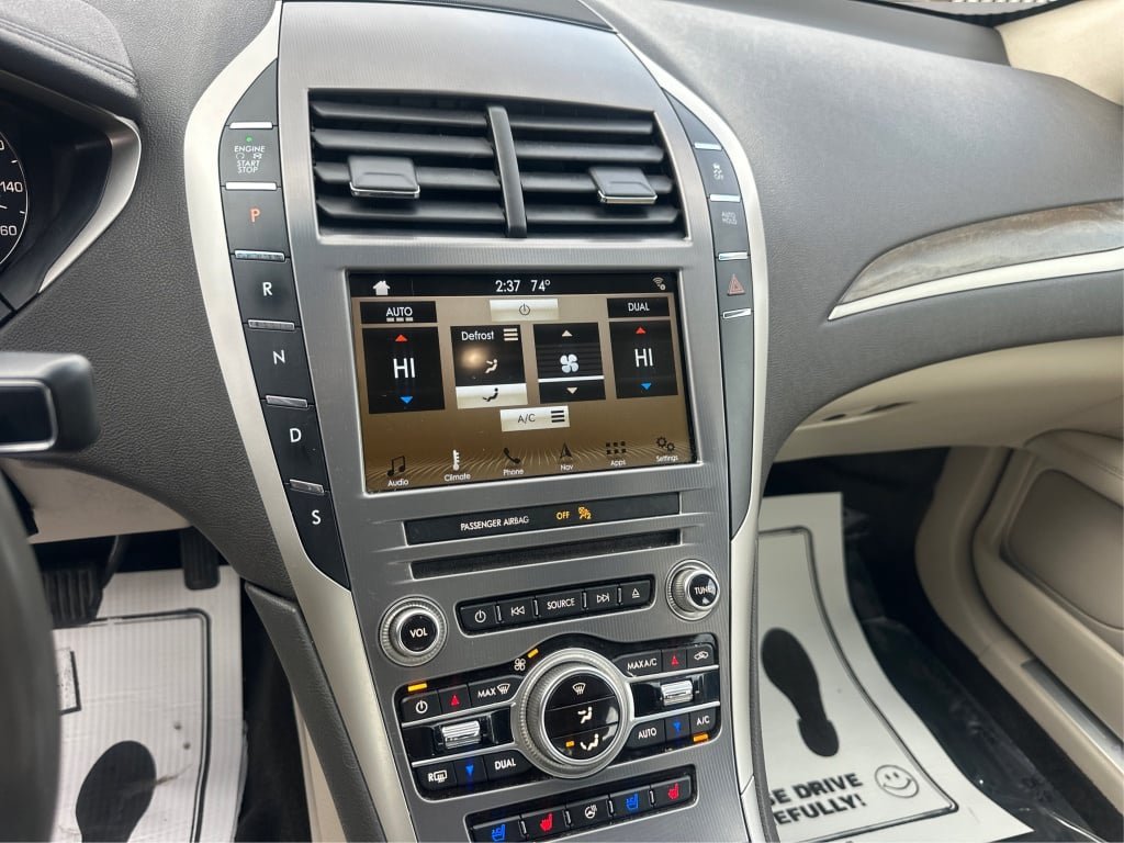 Used 2017 Lincoln MKZ Reserve w/ Climate Package FWD image 23