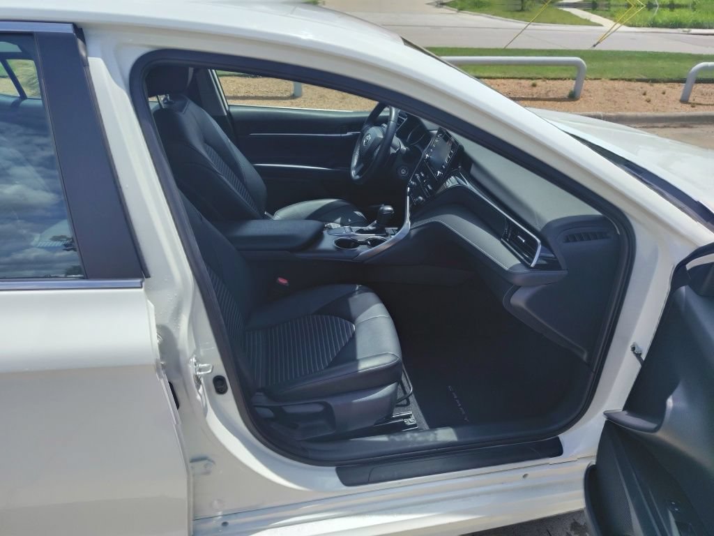 Used 2023 Toyota Camry SE FWD image 29
