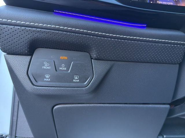 Used 2024 Volkswagen Atlas Cross Sport SEL R-Line image 22