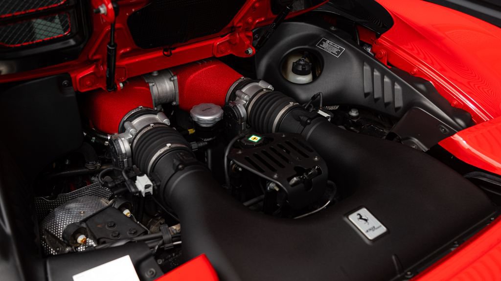 Used 2015 Ferrari 458 Spider RWD image 50