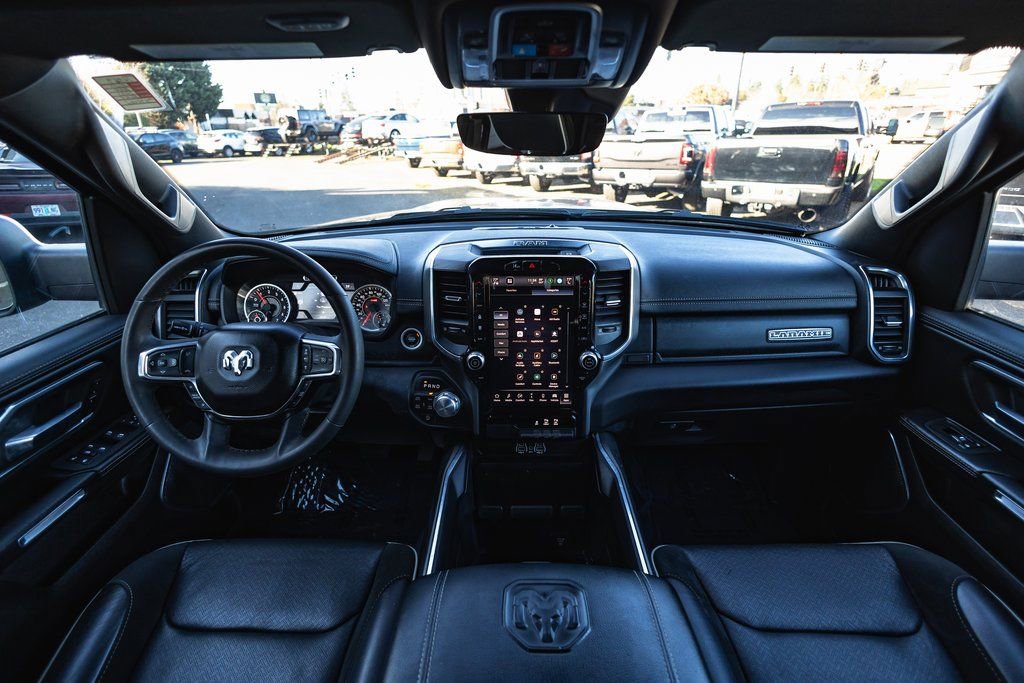 Used 2025 RAM 1500 Laramie image 32