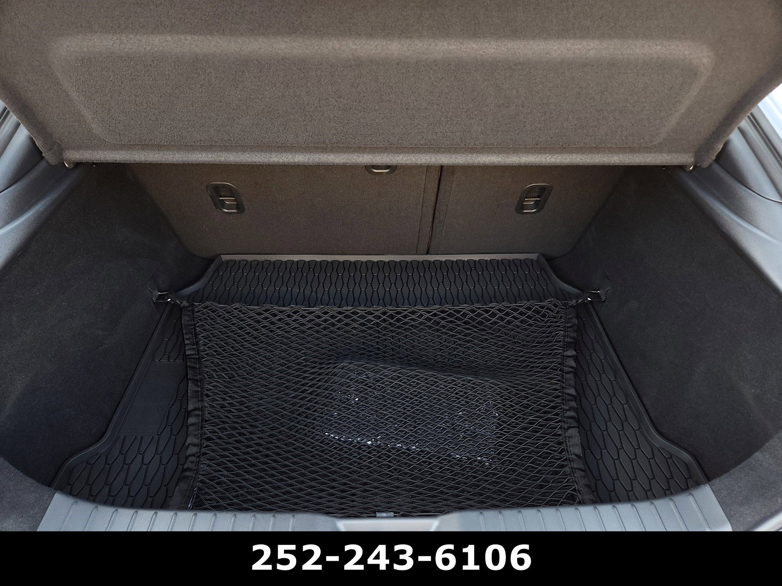 Used 2025 MAZDA MAZDA3 Carbon image 31