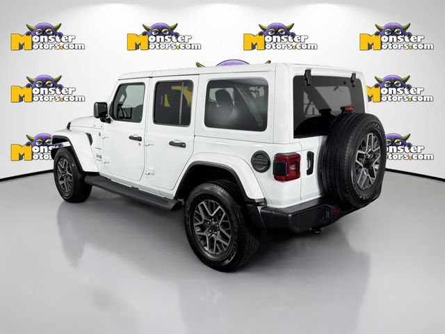 Used 2024 Jeep Wrangler Unlimited Sahara AWD/4WD image 7