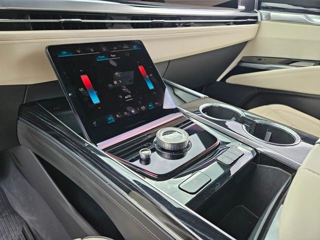 Certified 2025 Cadillac Escalade ESV Sport AWD/4WD image 23