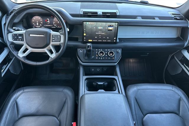 Used 2023 Land Rover Defender 130 SE image 12