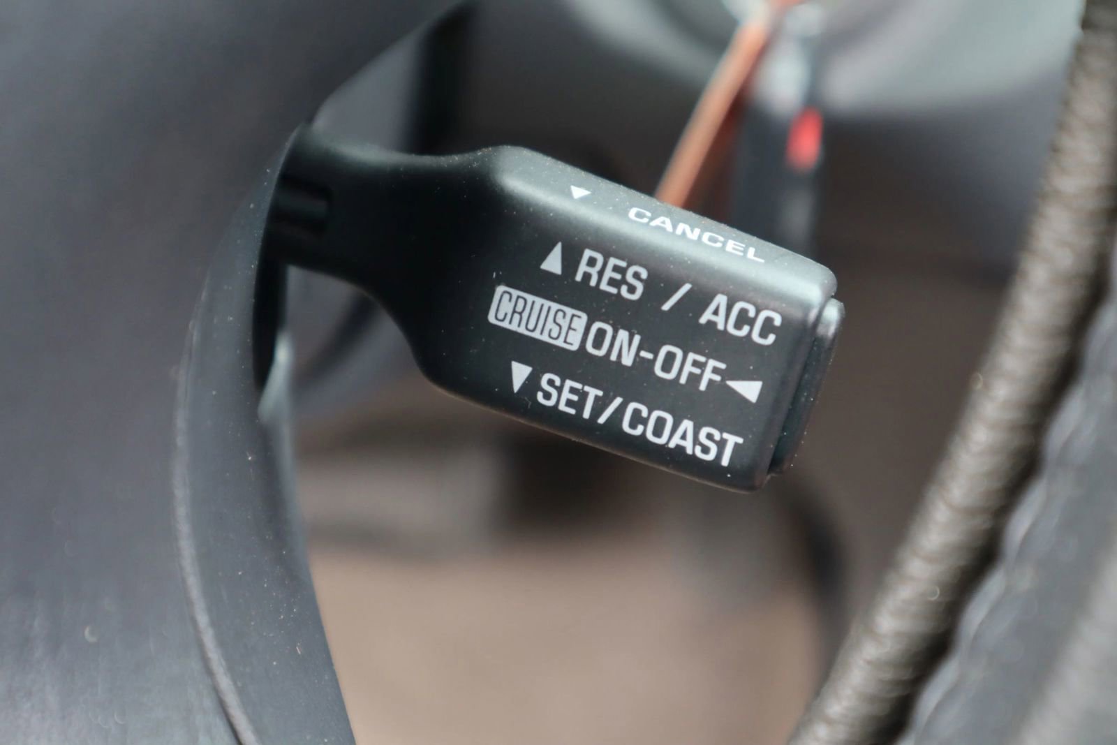 Used 2002 Toyota Solara SLE image 24