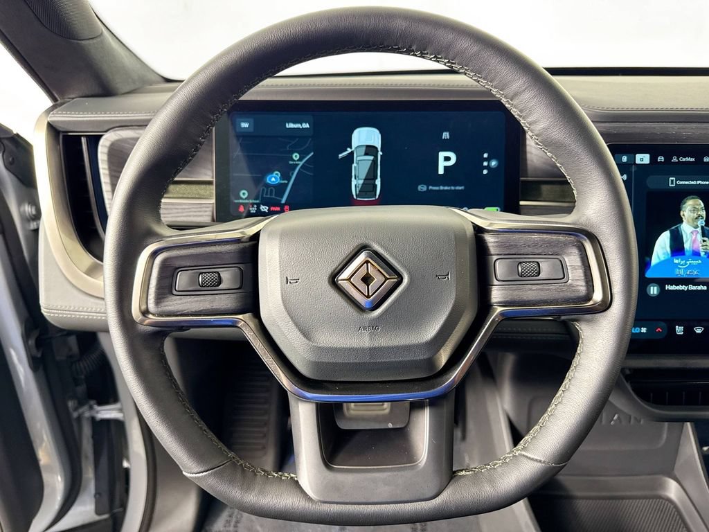 Used 2025 Rivian R1S Adventure Dual AWD/4WD image 10