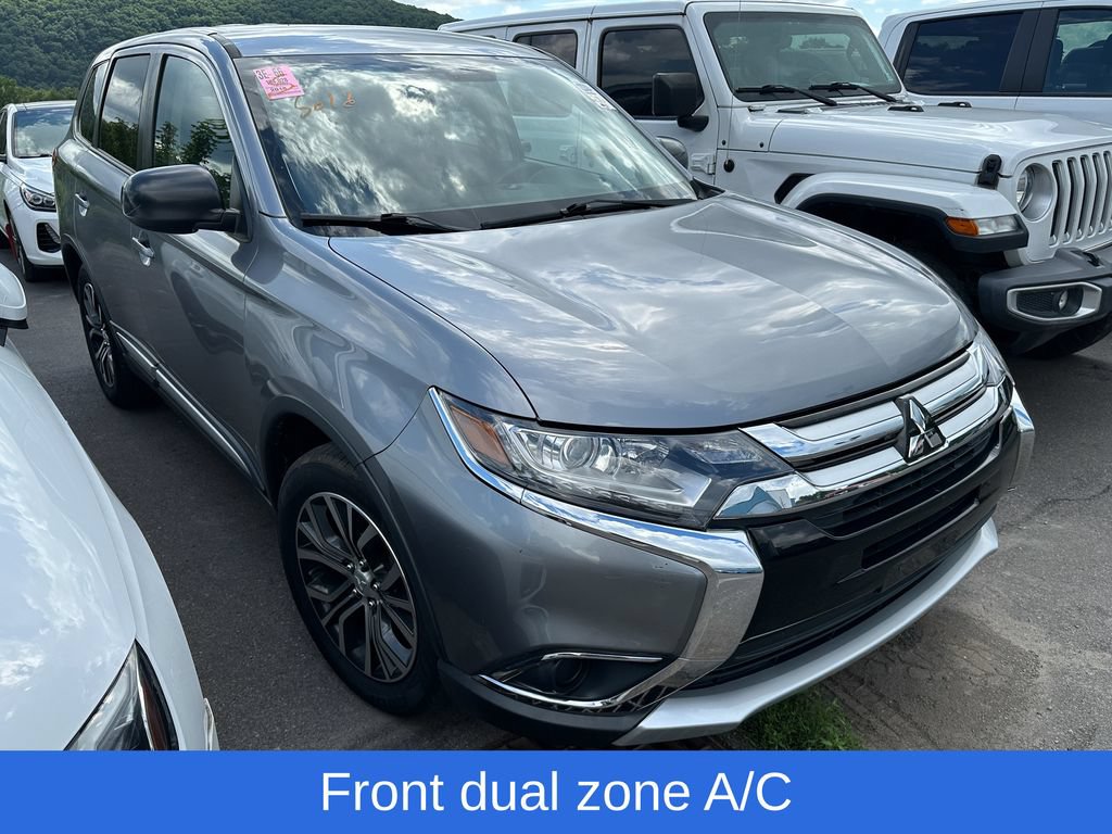 Used 2018 Mitsubishi Outlander AWD image 2