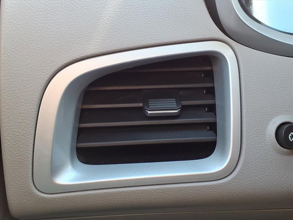 Used 2015 Chevrolet Equinox LS image 28