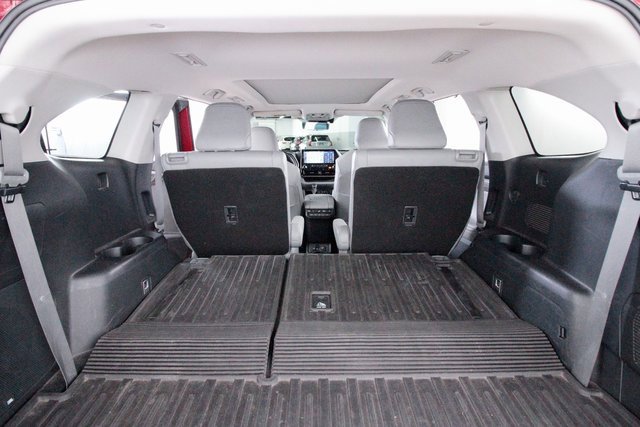 Used 2020 Toyota Highlander Limited Platinum image 29