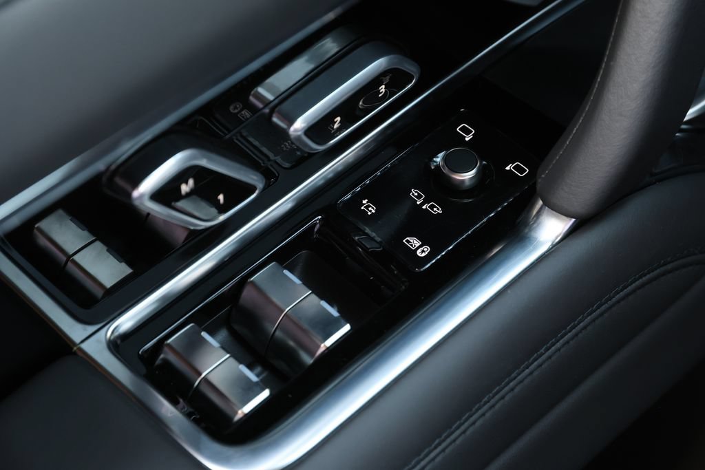 New 2026 Land Rover Range Rover SE AWD/4WD image 19