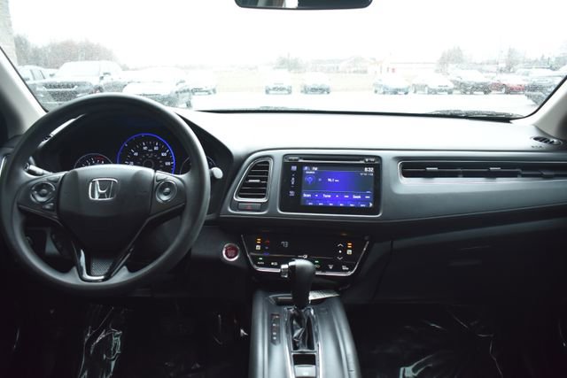 Used 2018 Honda HR-V EX image 8