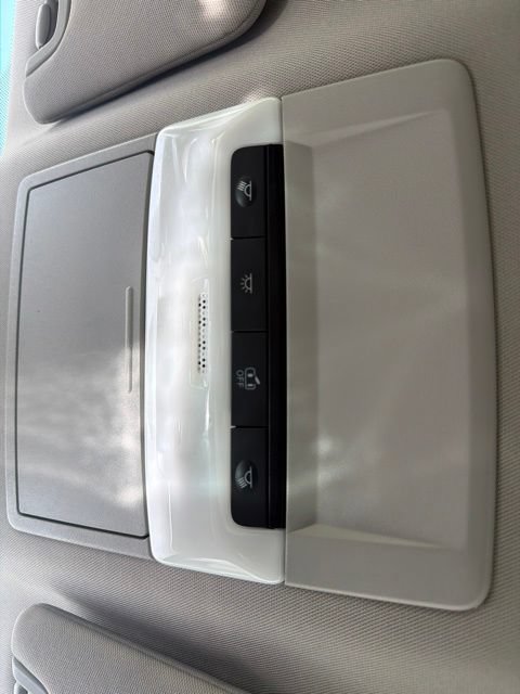 Used 2024 Nissan Altima 2.5 SV FWD image 32