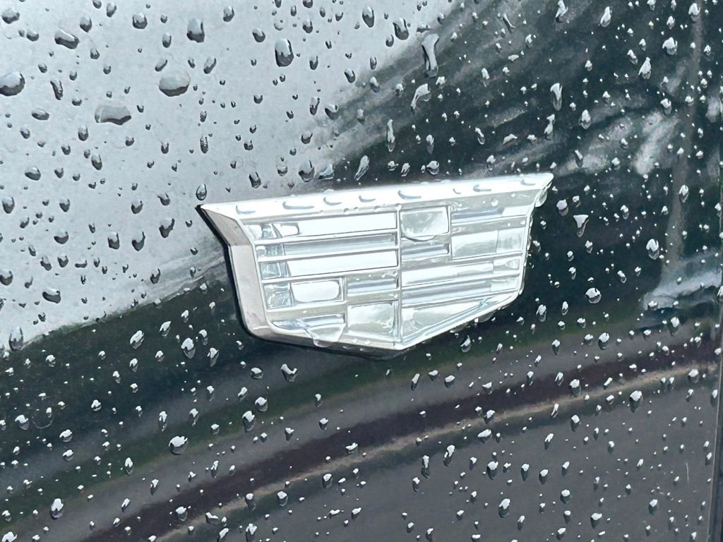 Used 2025 Cadillac XT4 Sport w/ Cold Weather Package image 34