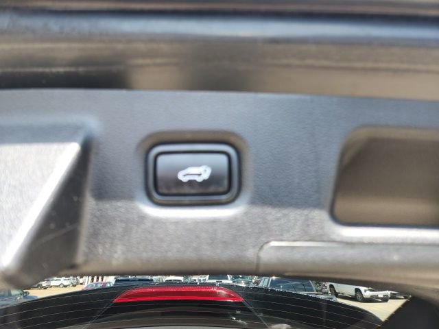 Used 2023 Hyundai Santa Fe SEL image 18