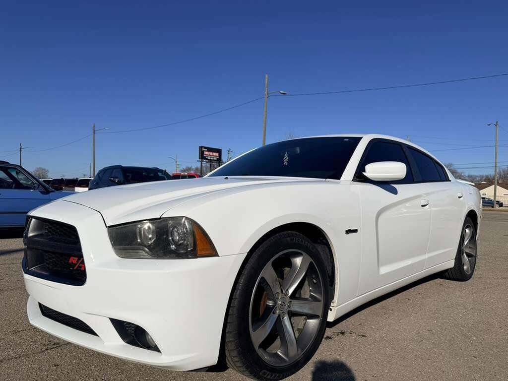Used 2014 Dodge Charger R/T image 1
