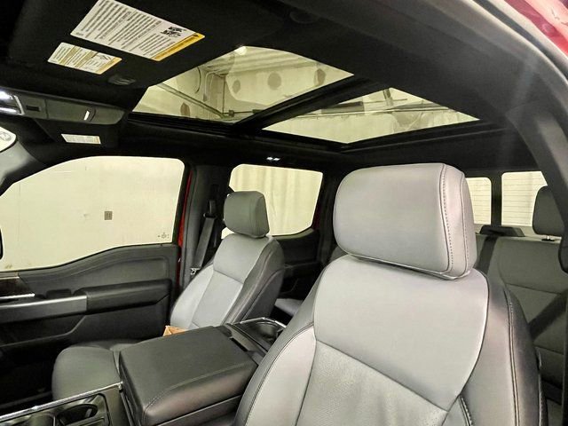 New 2023 Ford F150 Lightning Lariat w/ Equipment Group 511A High image 19