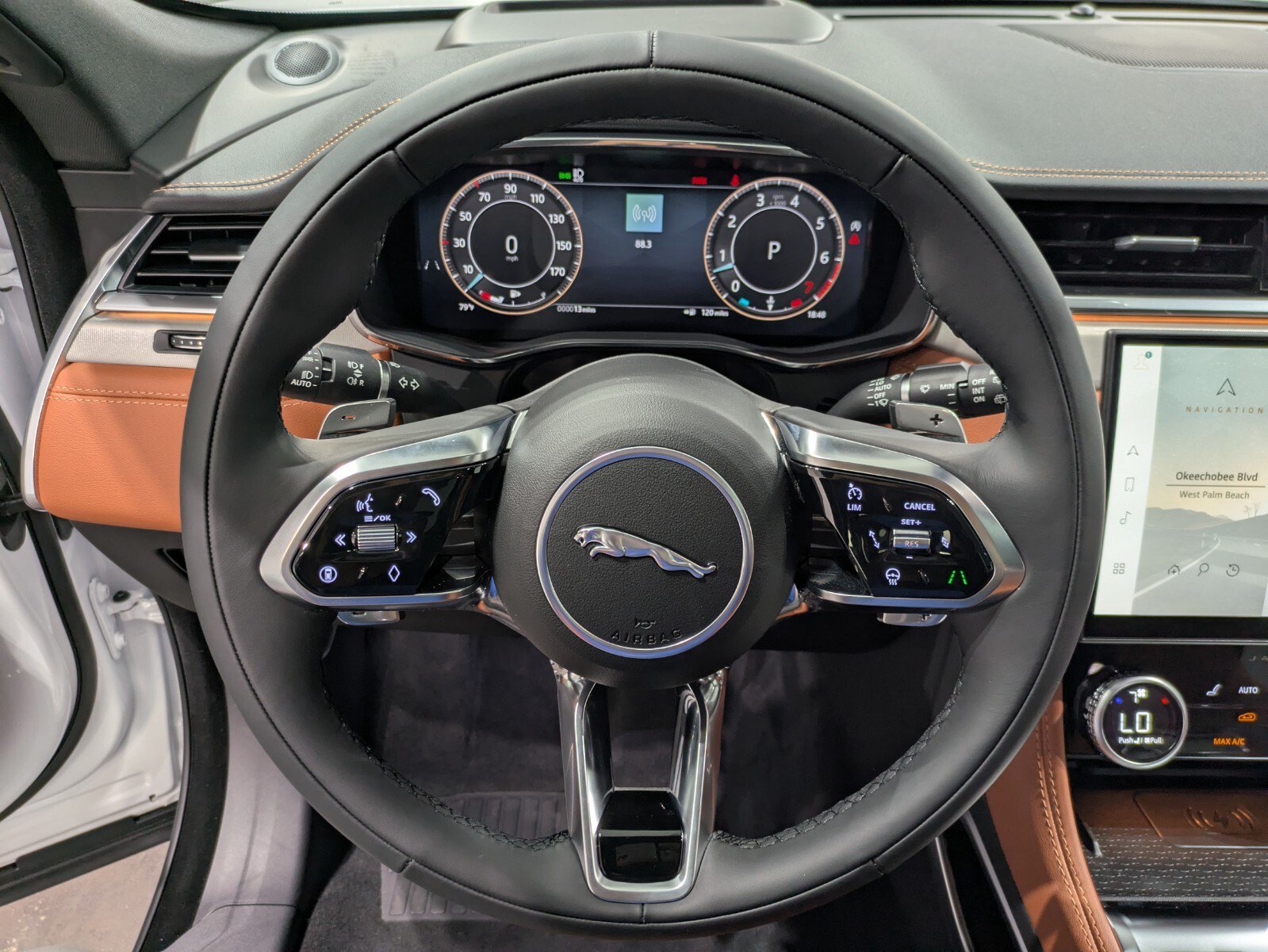 New 2026 Jaguar F-PACE R-Dynamic S AWD/4WD image 15