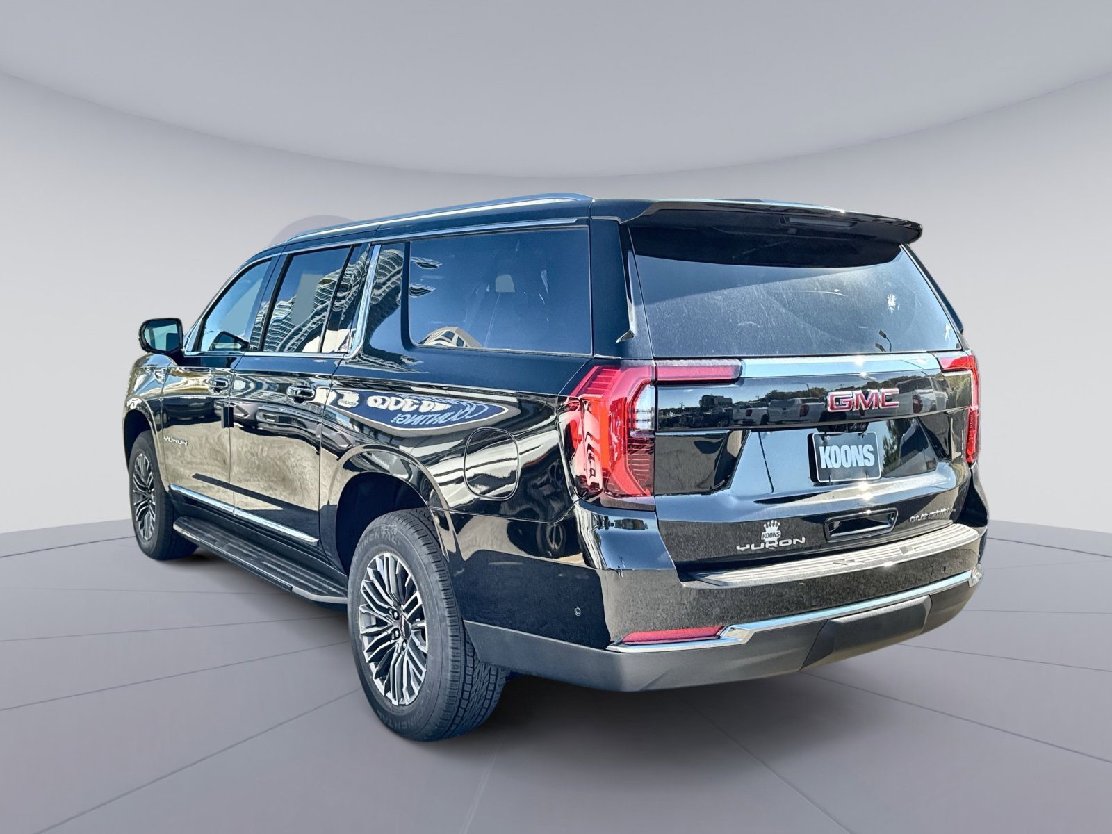 New 2026 GMC Yukon XL Elevation w/ Elevation Premium Package image 4