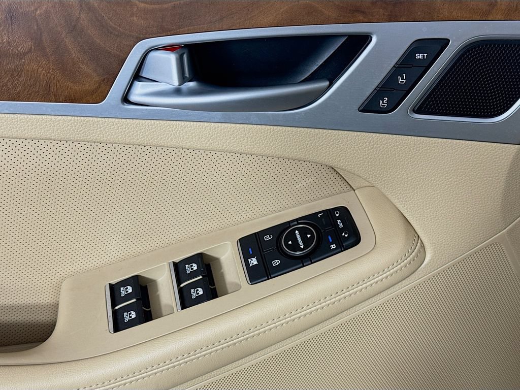 Used 2017 Genesis G80 5.0 Ultimate RWD image 21