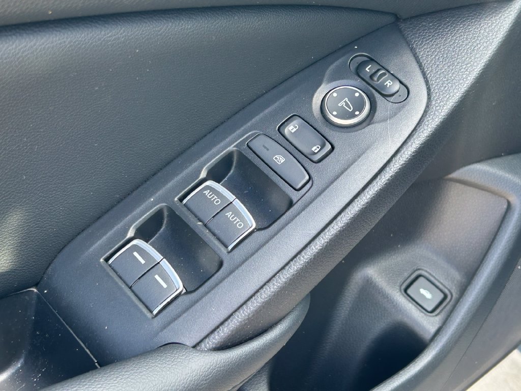 Used 2022 Honda Accord Touring image 25