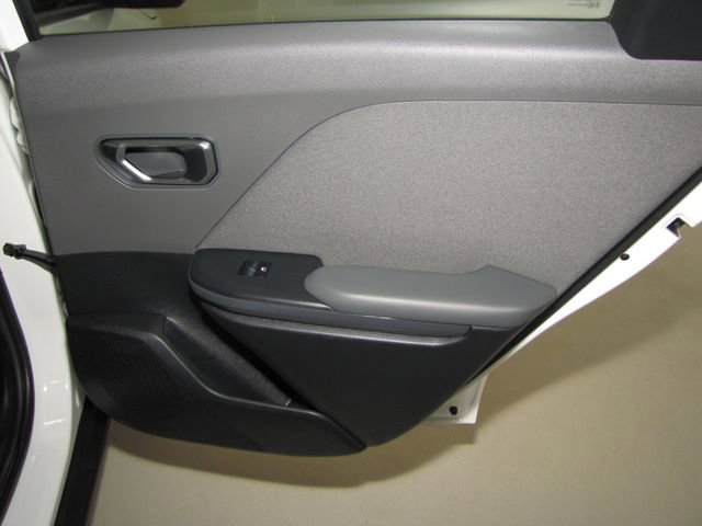 Used 2025 Kia K4 EX image 19