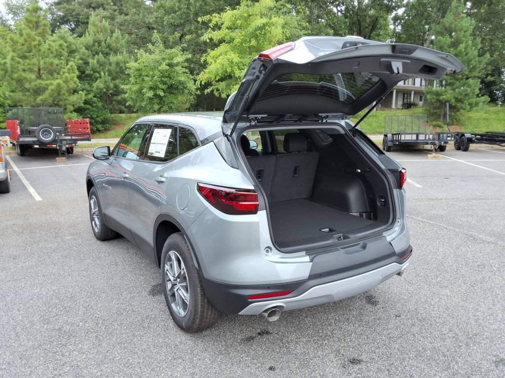 New 2026 Chevrolet Blazer LT FWD image 13