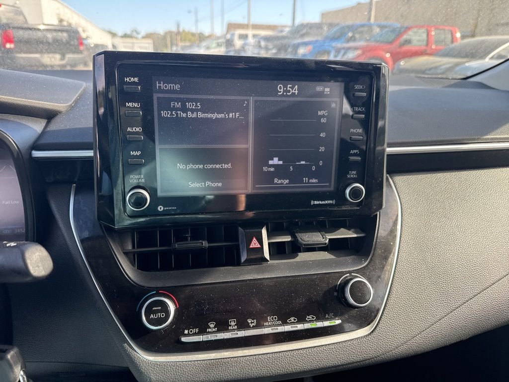 Used 2022 Toyota Corolla LE image 17