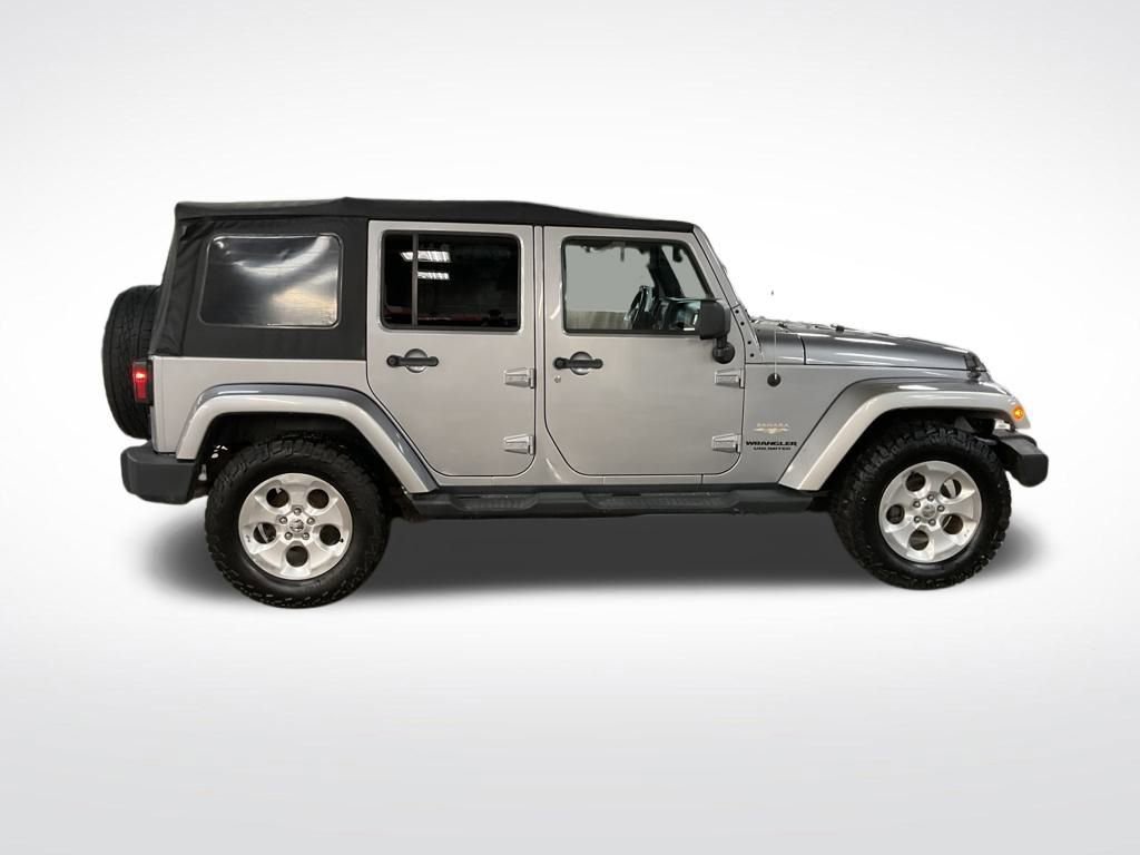 Used 2013 Jeep Wrangler Unlimited Sahara w/ Connectivity Group image 7