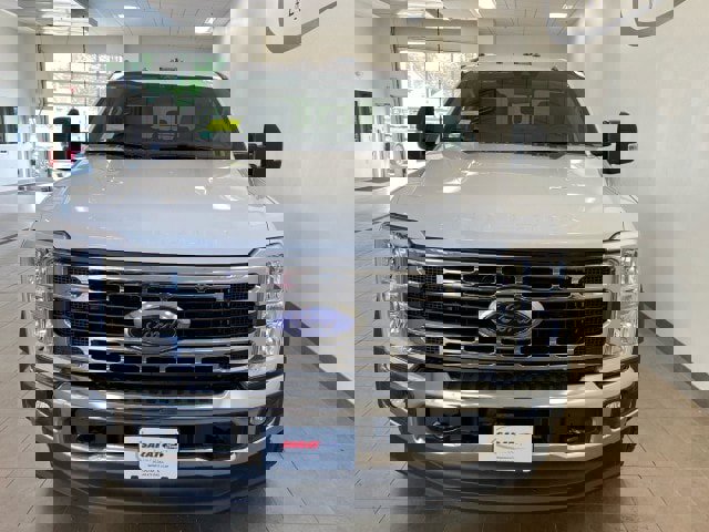 New 2025 Ford F550 4x4 Crew Cab image 3