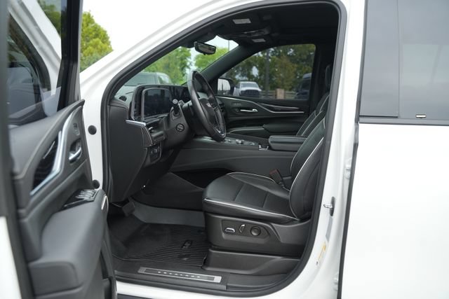 Used 2022 Cadillac Escalade ESV Sport w/ Touring Package AWD/4WD image 14