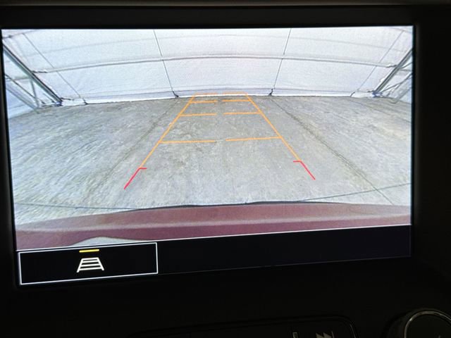 Used 2023 GMC Acadia SLT w/ Preferred Package FWD image 15