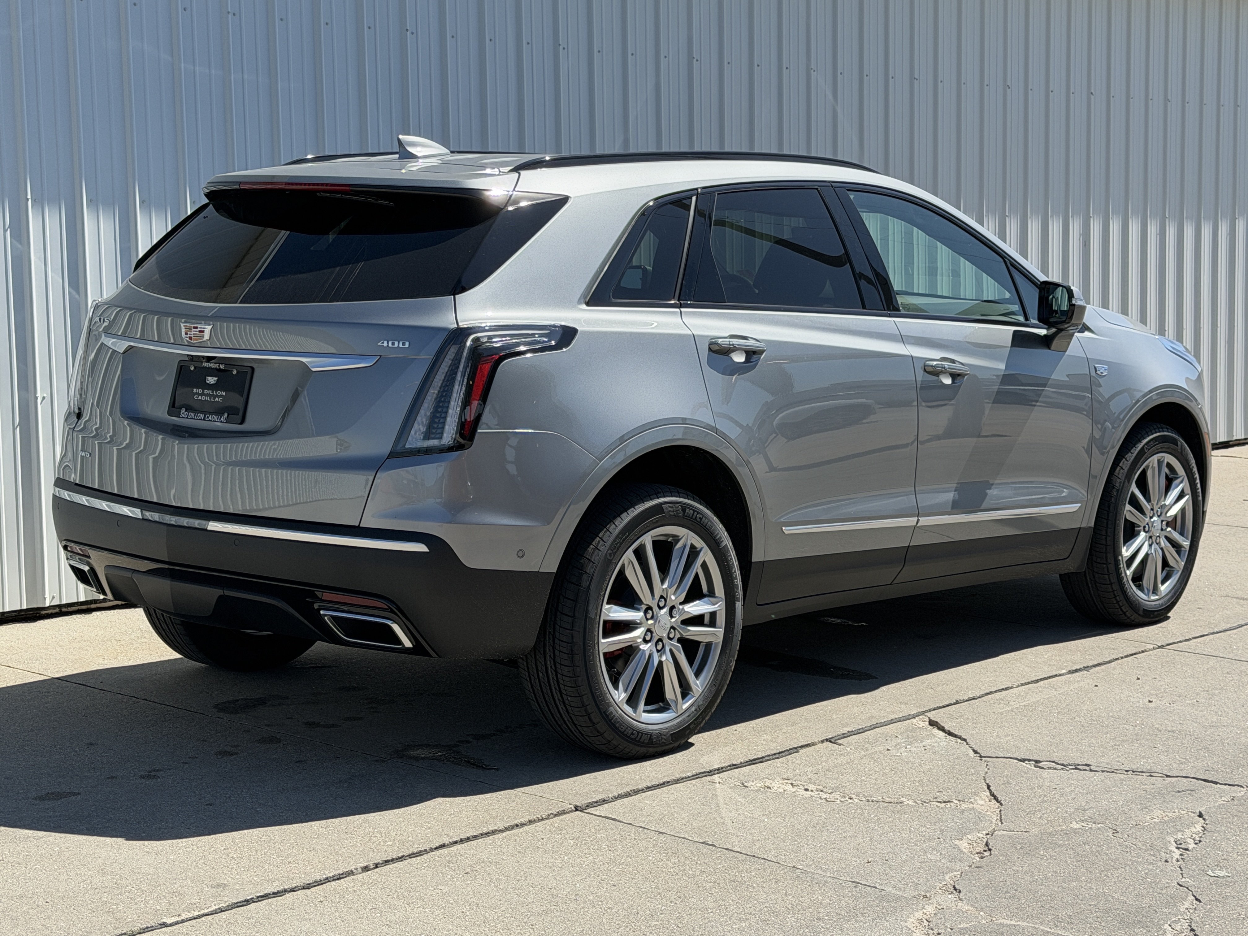 New 2026 Cadillac XT5 Sportv w/ LPO, Floor Liner Package AWD/4WD image 4