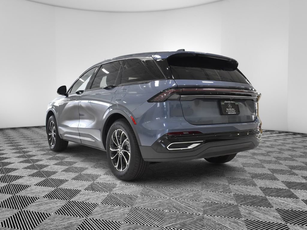 Used 2025 Lincoln Nautilus Premier w/ Equipment Group 102A AWD/4WD image 3