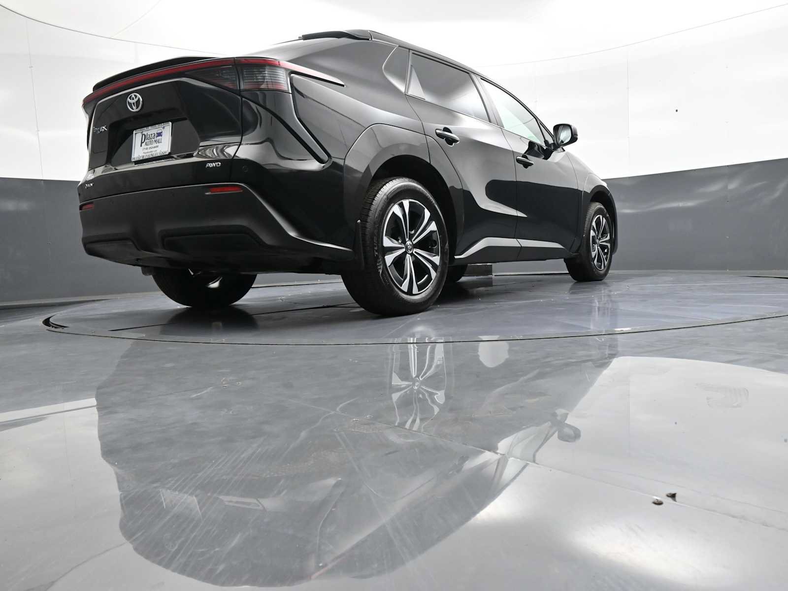 Certified 2024 Toyota bZ4X AWD w/ Weather Package image 30