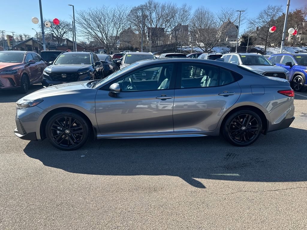 Used 2026 Toyota Camry SE w/ Convenience Package image 4